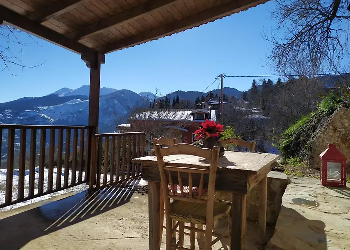 μικρή ζήρεια ενοικιαζόμενη 4*